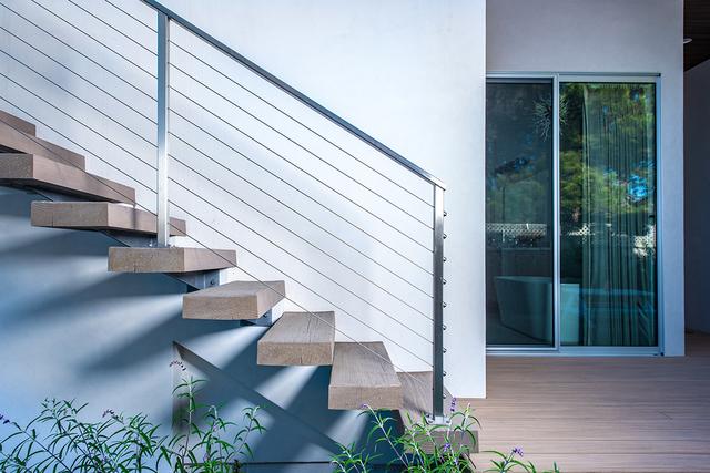 Modern project photo 14