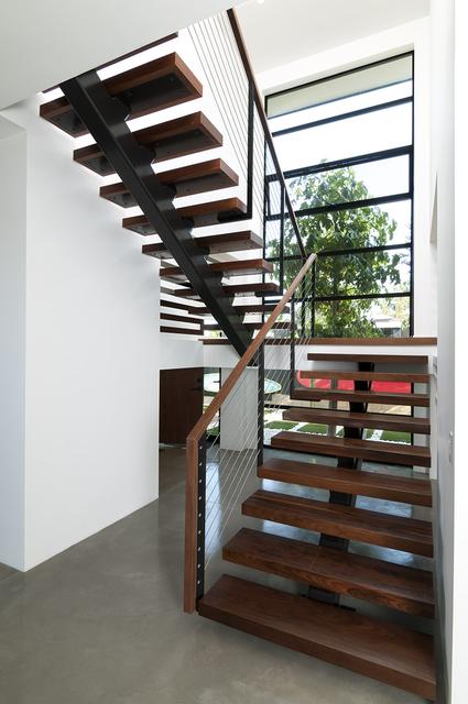 Modern project photo 20